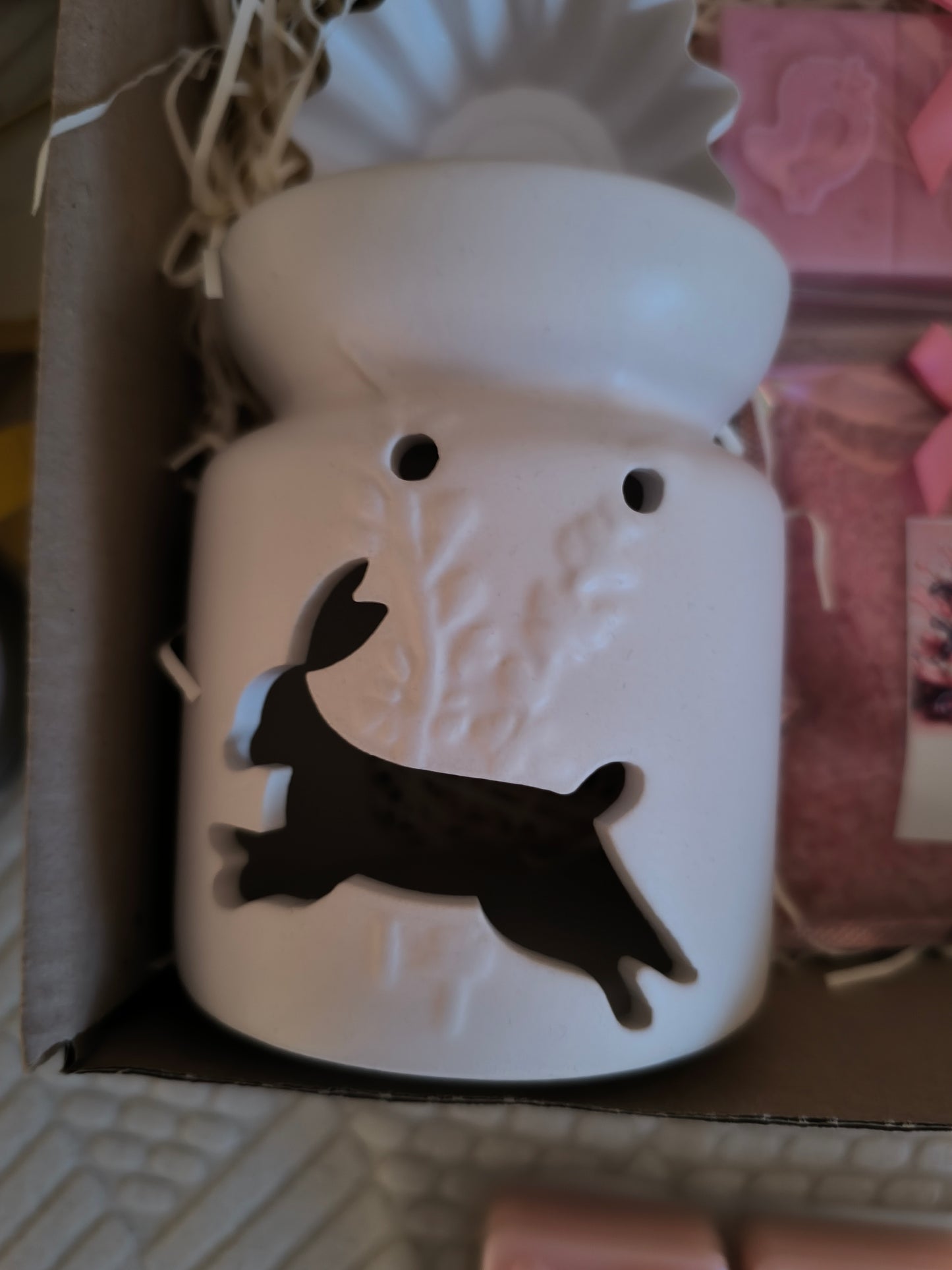 Easter wax gift box, highly scented, a perfect gift, vegan and cruelty free, handmade